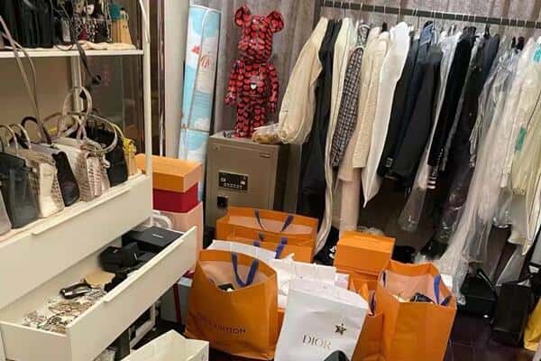 渑池县回收一线品牌衣服